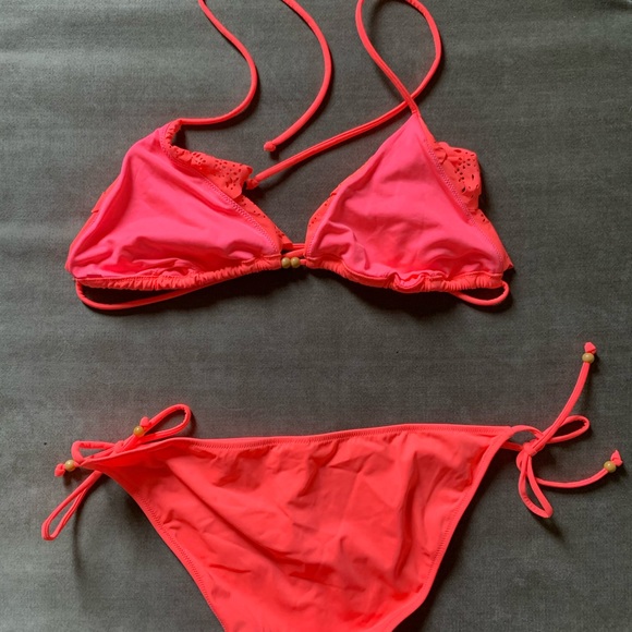 Cute neon pink/ orange string bikini - Picture 3 of 3